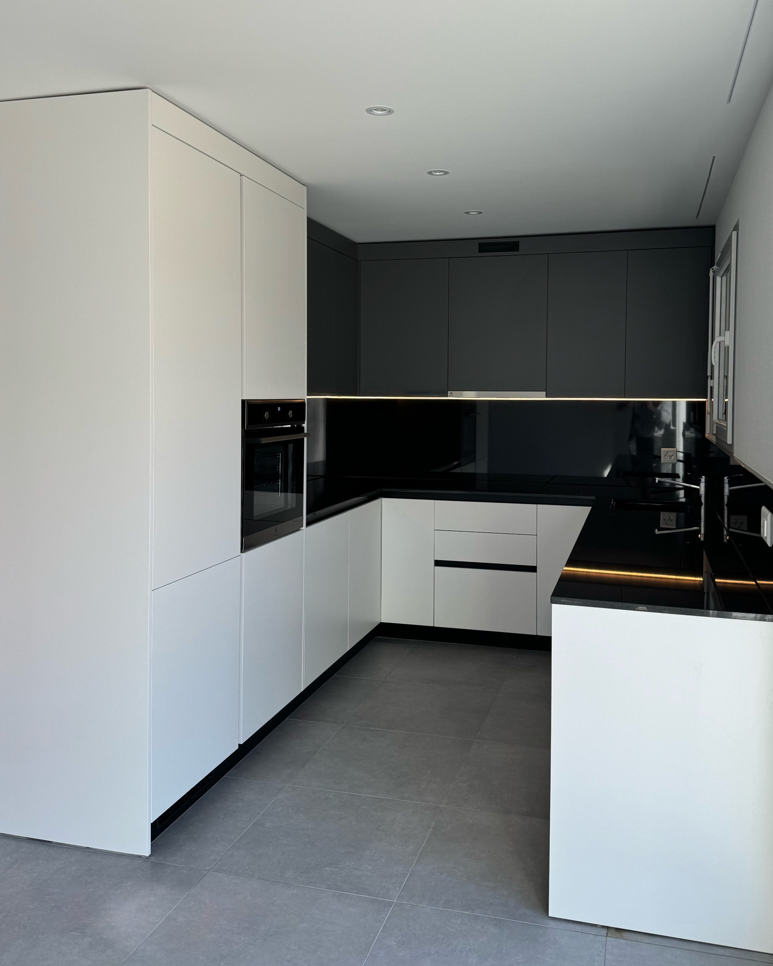 Luxury Kitchen 2